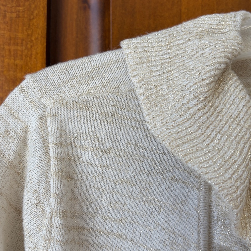 Banana Republic Cardigan - Picture 6 of 10